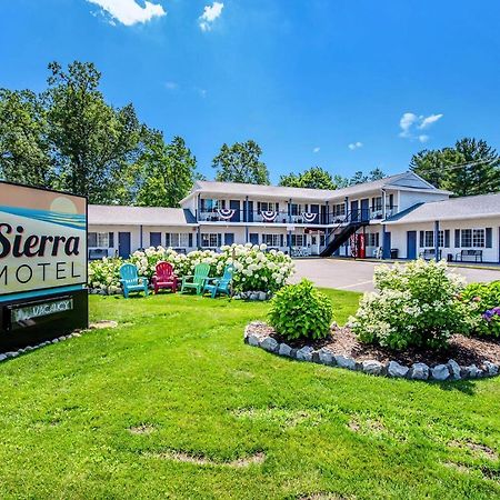 The Sierra Motel Траверс-Сіті Екстер'єр фото