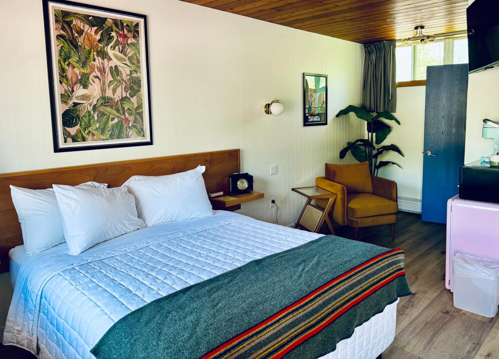 The Sierra Motel Траверс-Сіті Екстер'єр фото